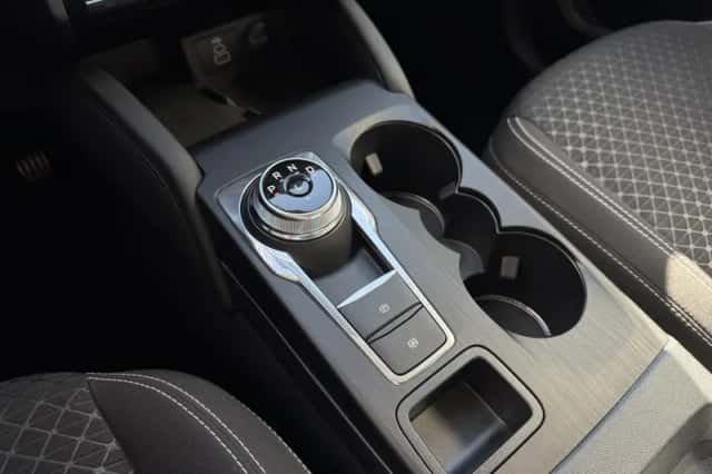 Ford Kuga (2025) thumbnail 31