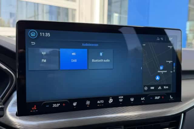 Ford Kuga (2025) thumbnail 32