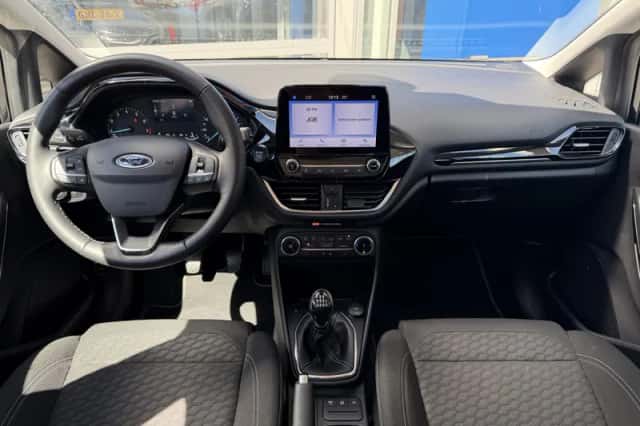 Ford Fiesta (2023) thumbnail 2
