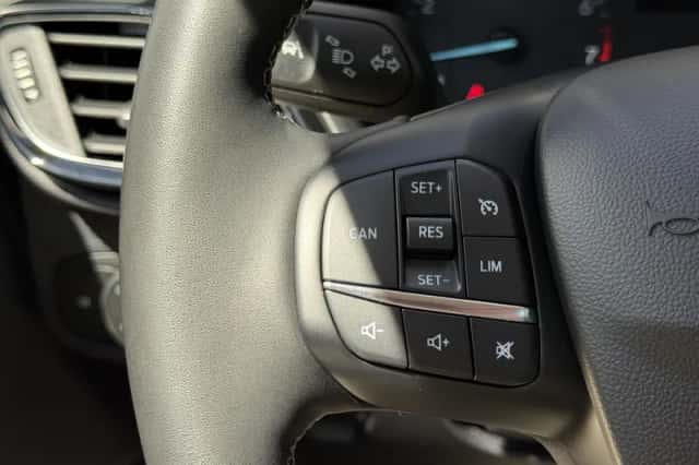 Ford Fiesta (2023) thumbnail 15