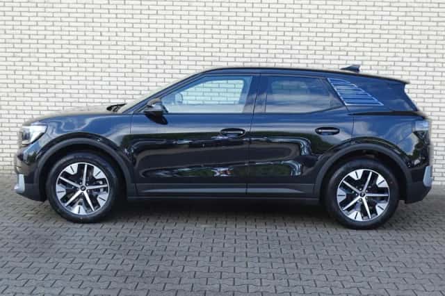 Ford Explorer (2026) thumbnail 5