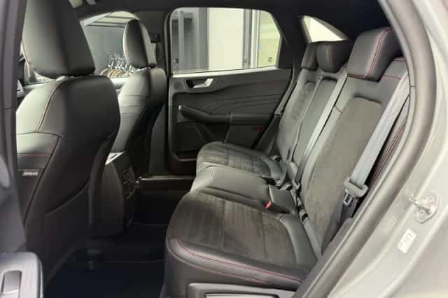 Ford Kuga (2022) thumbnail 17