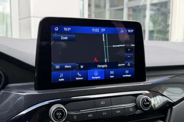 Ford Kuga (2022) thumbnail 32