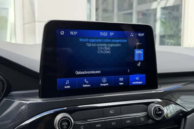 Ford Kuga (2022) thumbnail 37