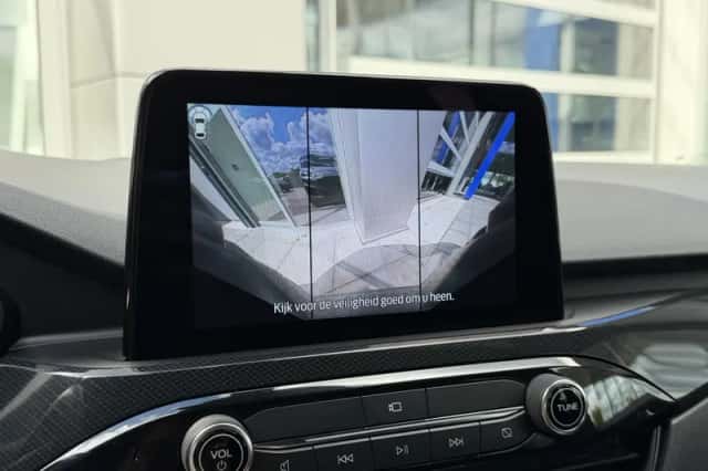 Ford Kuga (2022) thumbnail 40