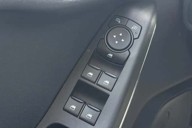 Ford Fiesta (2023) thumbnail 17