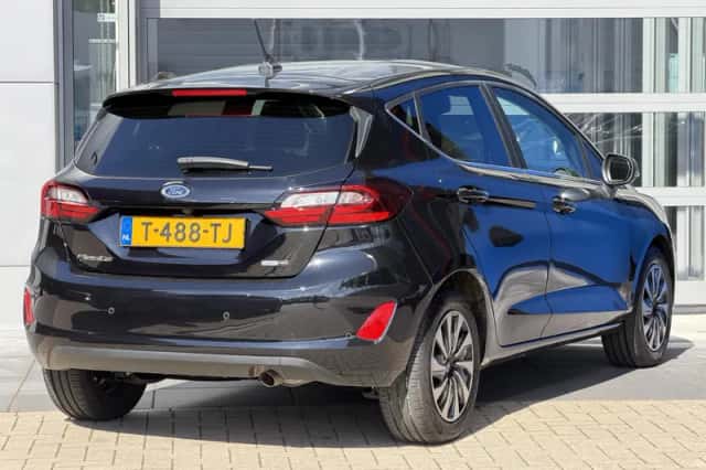 Ford Fiesta (2023) thumbnail 3