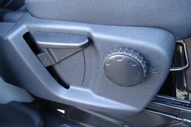 Ford Transit (2024) thumbnail 12
