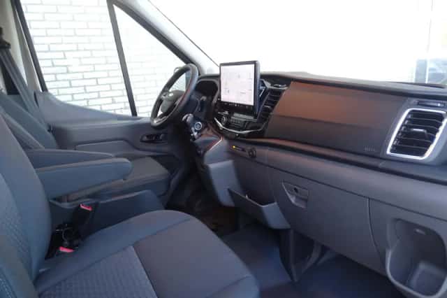 Ford Transit (2024) thumbnail 24