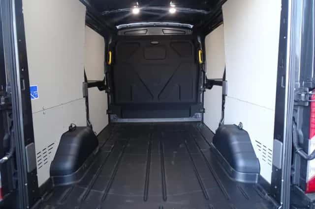 Ford Transit (2024) thumbnail 28