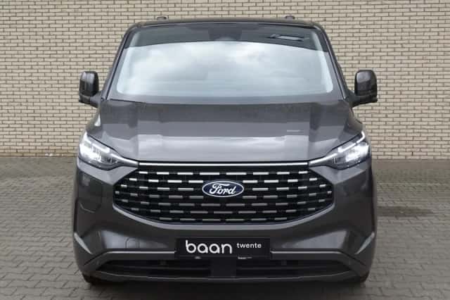 Ford Tourneo Custom (2025) thumbnail 2
