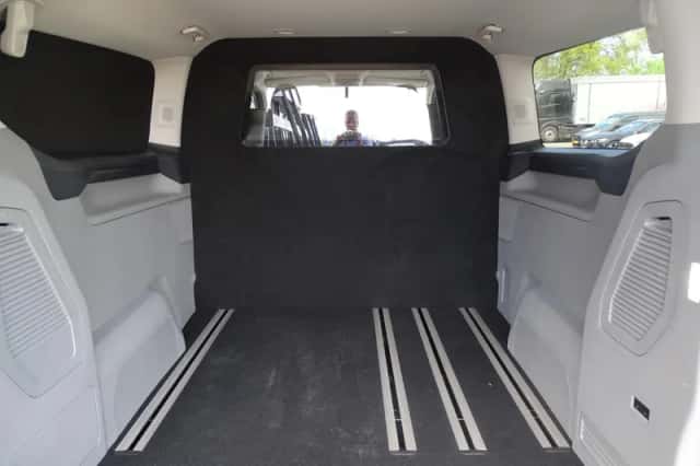 Ford Tourneo Custom (2025) thumbnail 30