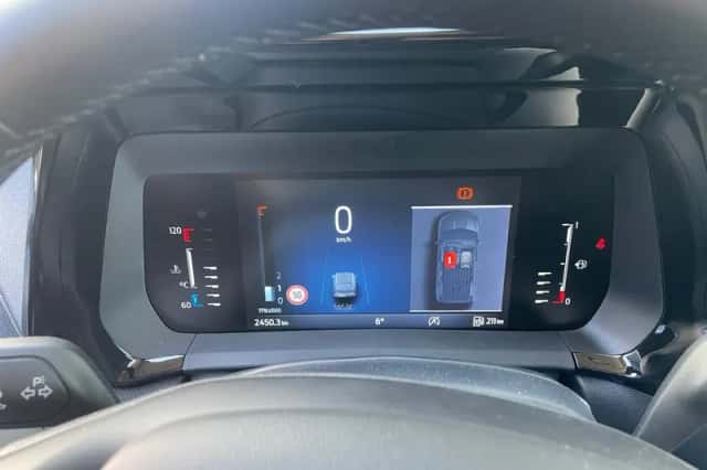 Ford Transit Courier (2023) thumbnail 11