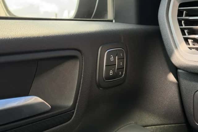 Ford Kuga (2024) thumbnail 25