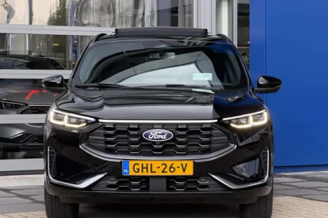 Ford Kuga (2024) thumbnail 4