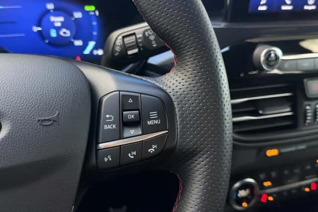 Ford Kuga (2020) thumbnail 22