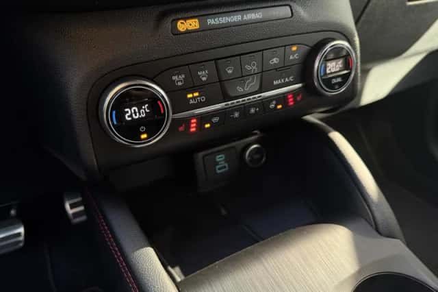 Ford Kuga (2020) thumbnail 25