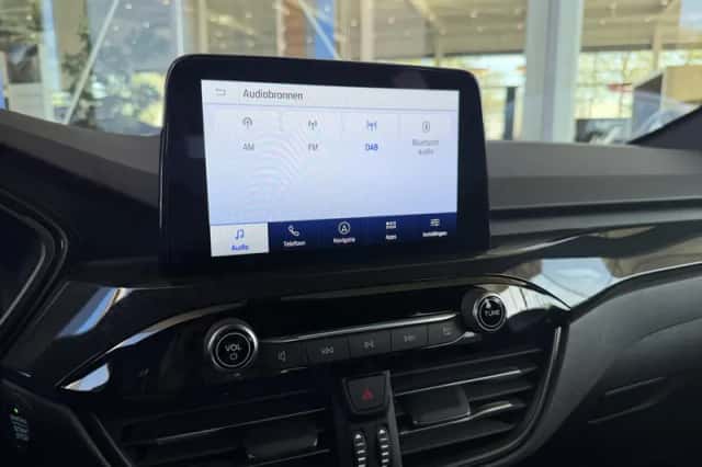 Ford Kuga (2020) thumbnail 28