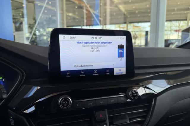 Ford Kuga (2020) thumbnail 32