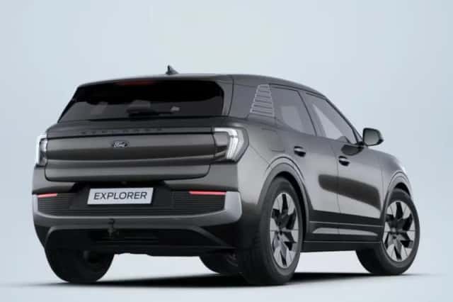 Ford Explorer (2026) thumbnail 2
