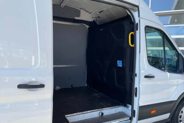 Ford Transit (2024) thumbnail 19