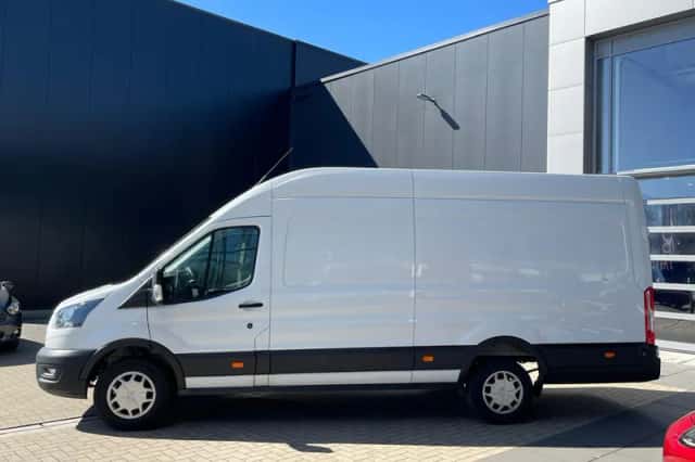 Ford Transit (2024) thumbnail 5
