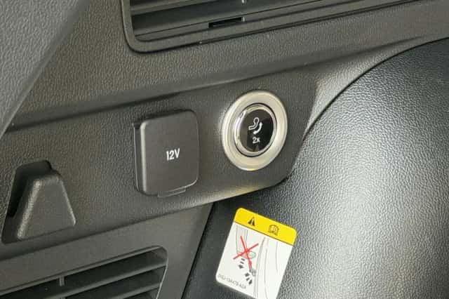 Ford Kuga (2024) thumbnail 21