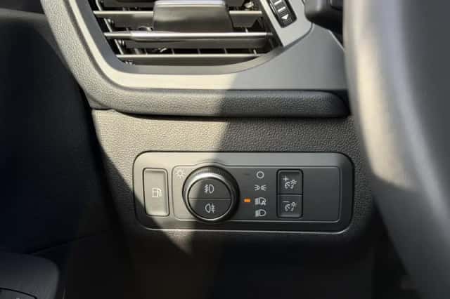 Ford Kuga (2024) thumbnail 25
