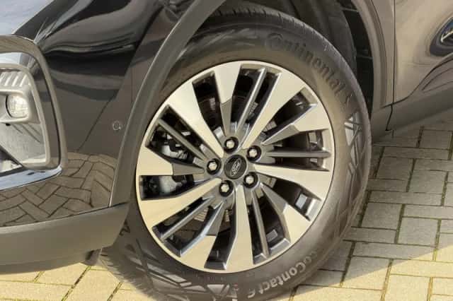 Ford Kuga (2024) thumbnail 8