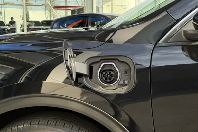 Ford Kuga (2024) thumbnail 9