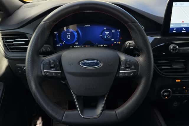 Ford Kuga (2022) thumbnail 11