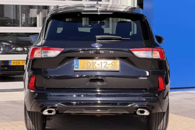 Ford Kuga (2022) thumbnail 5