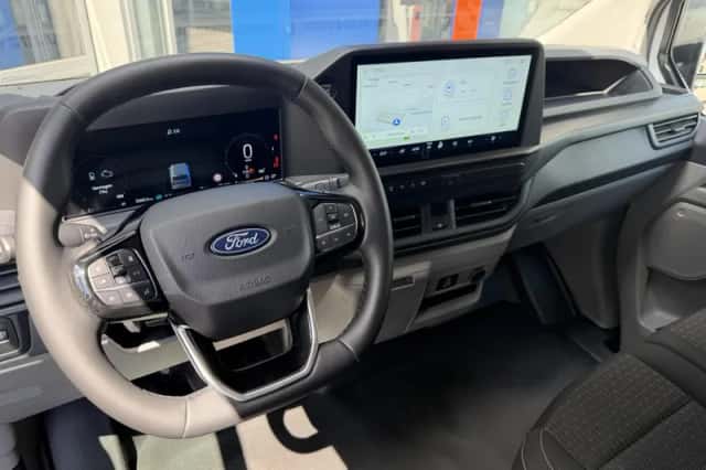 Ford Transit Custom (2025) thumbnail 11