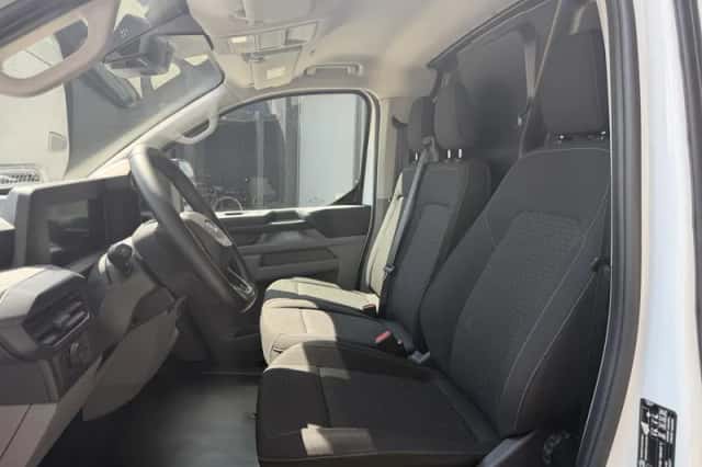 Ford Transit Custom (2025) thumbnail 32