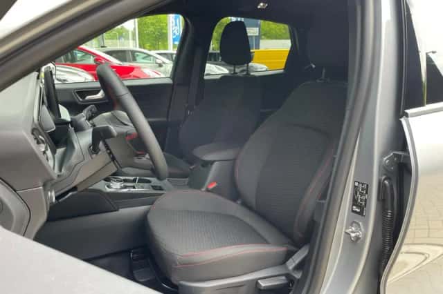 Ford Kuga (2026) thumbnail 3