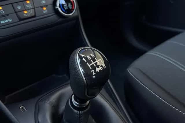 Ford Fiesta (2020) thumbnail 19