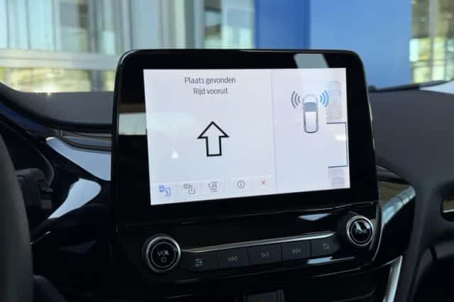 Ford Fiesta (2020) thumbnail 25