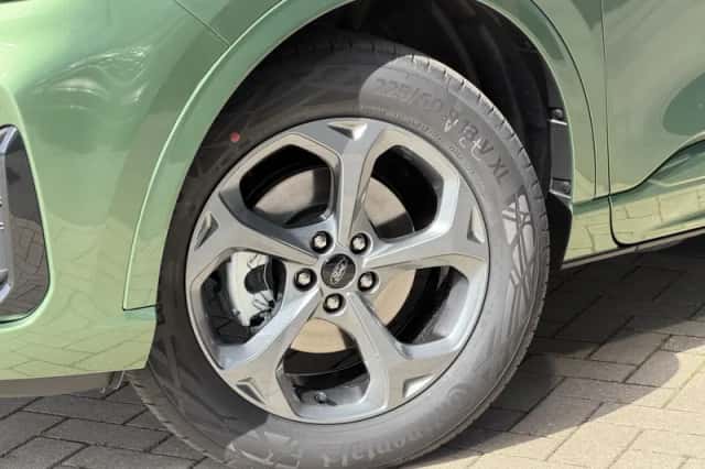 Ford Kuga (2026) thumbnail 9
