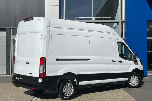 Ford Transit (2024) thumbnail 2