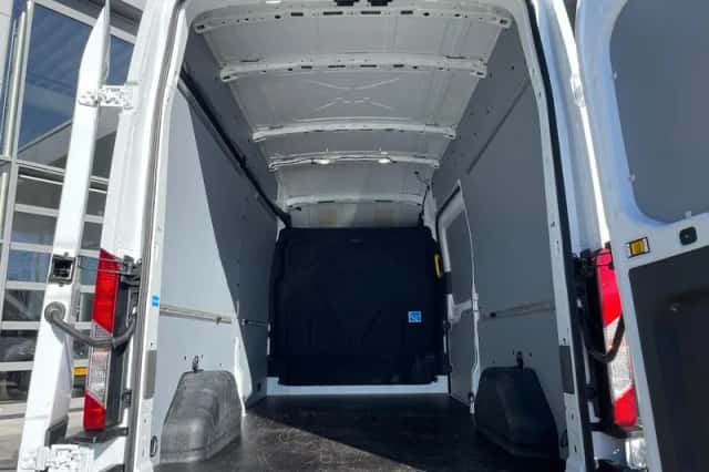 Ford Transit (2024) thumbnail 25