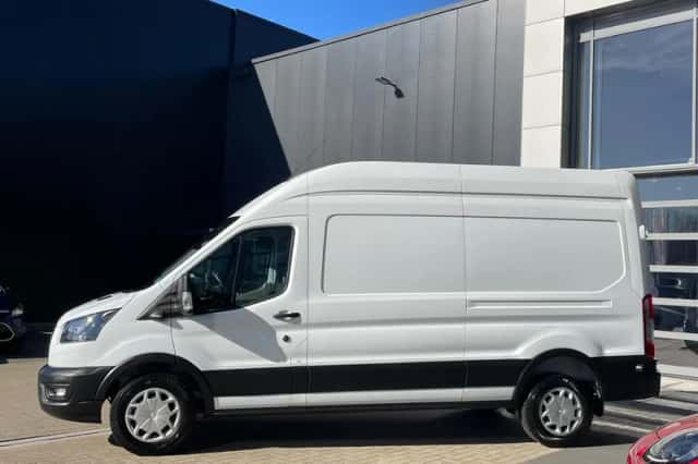 Ford Transit (2024) thumbnail 5