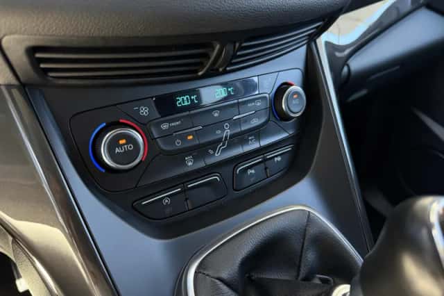 Ford C-Max (2018) thumbnail 23