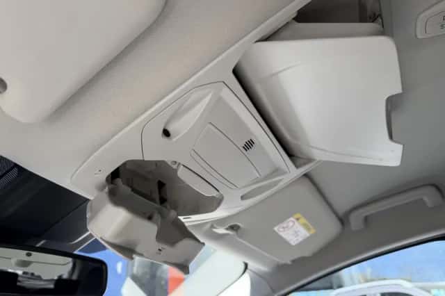 Ford C-Max (2018) thumbnail 31