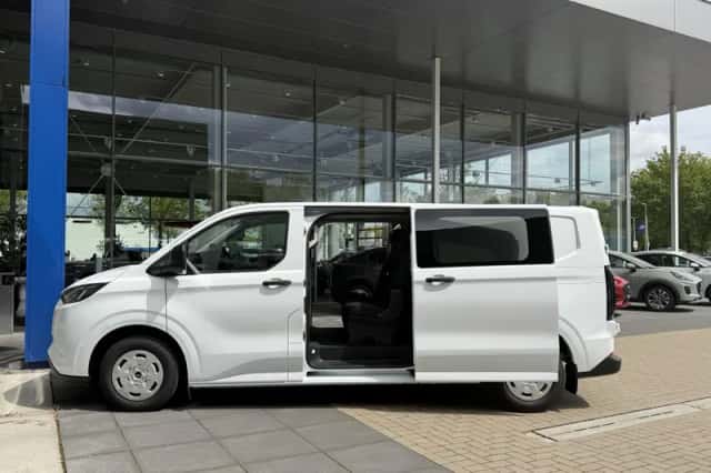 Ford Transit Custom (2026) thumbnail 5