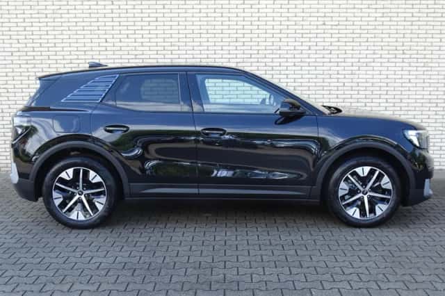 Ford Explorer (2026) thumbnail 6