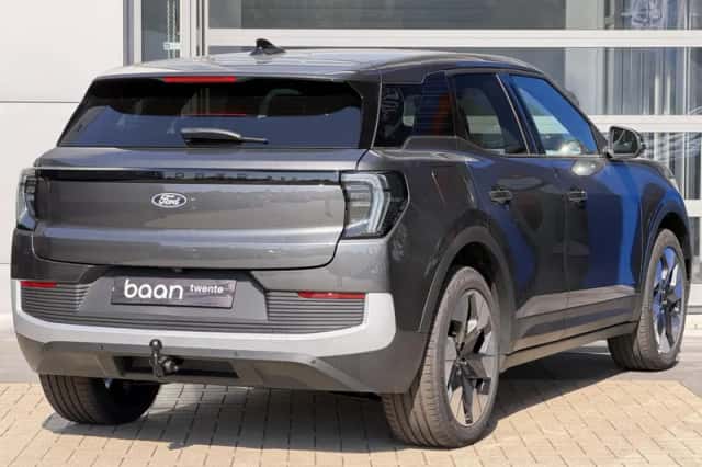 Ford Explorer (2026) thumbnail 3