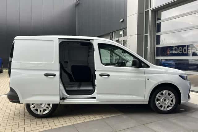 Ford Transit Connect (2024) thumbnail 6