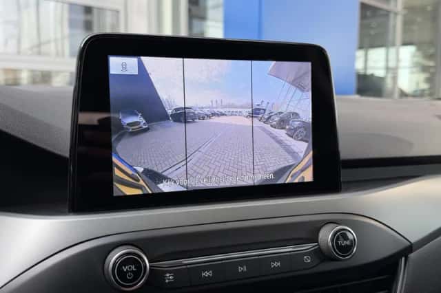 Ford Focus (2022) thumbnail 33