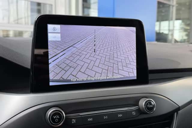 Ford Focus (2022) thumbnail 34