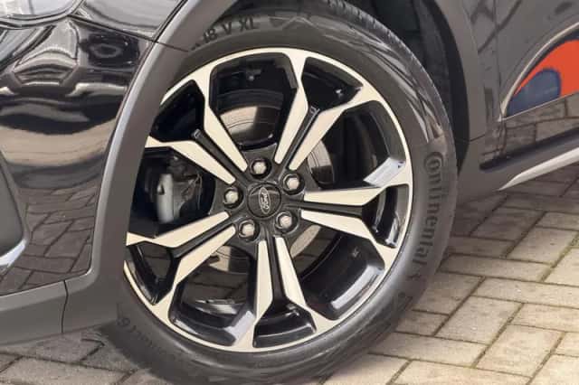 Ford Focus (2022) thumbnail 7